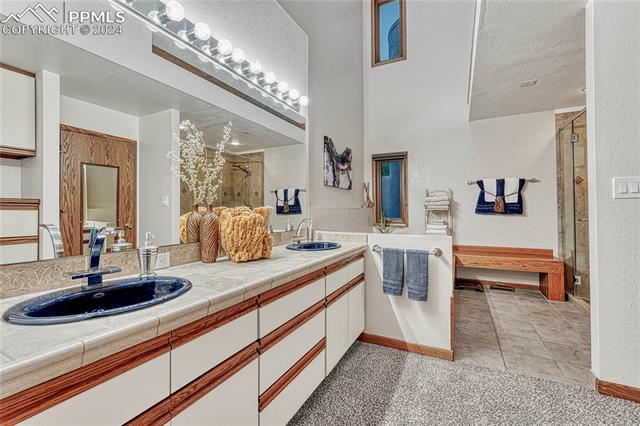 3305 Clubview Terrace