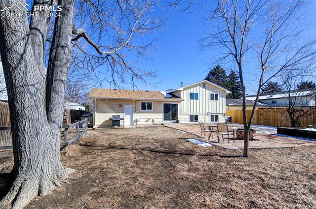 7330 Sugarloaf Terrace