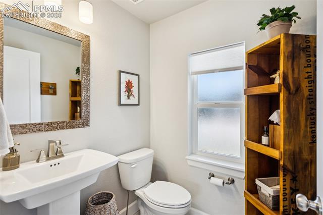 6410 Alyssum Heights