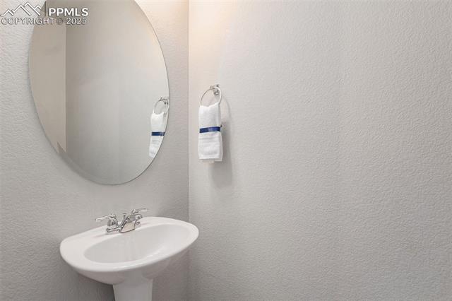 19513 Lindenmere Drive