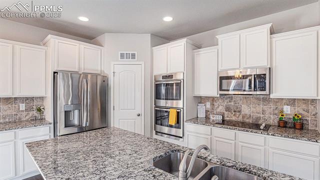 19513 Lindenmere Drive