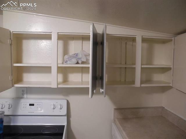 1125 Iowa A, B, C Avenue