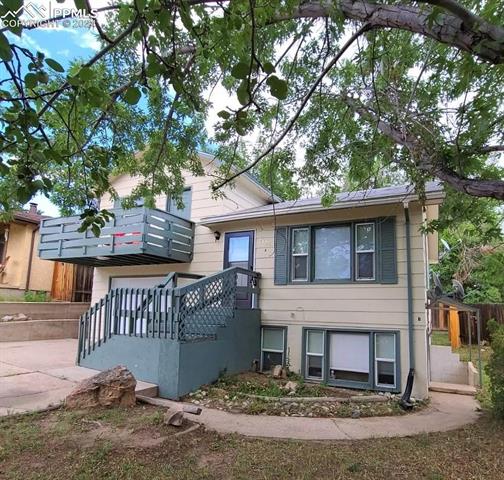 1125 Iowa A, B, C Avenue