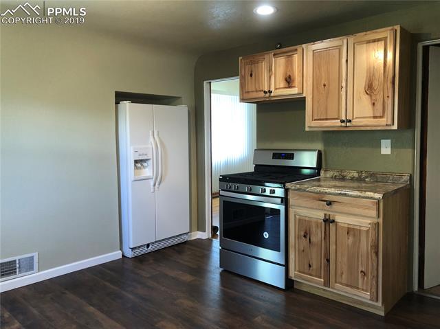 2607 N Cascade Avenue