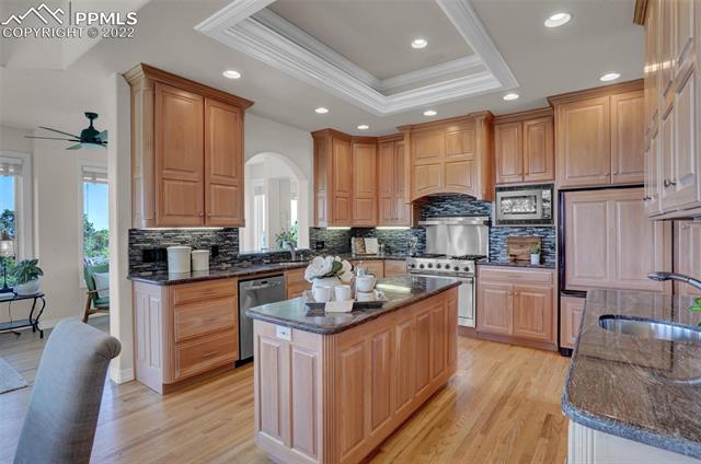 535 Bewick Point