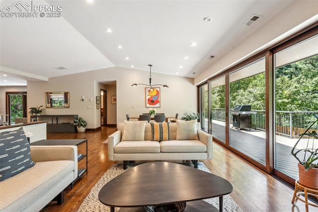 2514 Old Broadmoor Road