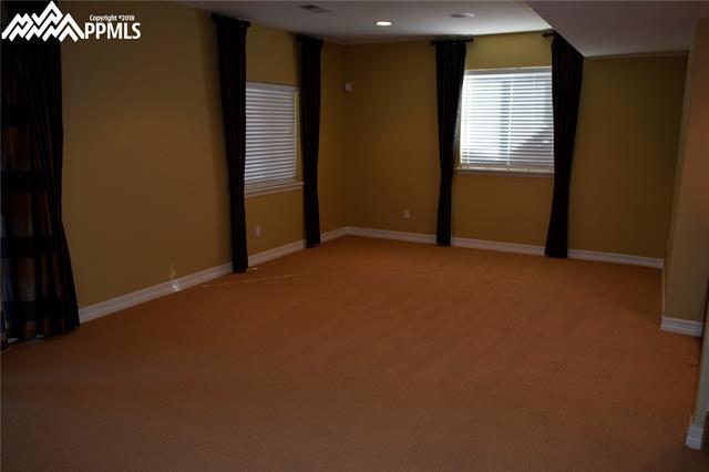 8086 Briarthorn Lane