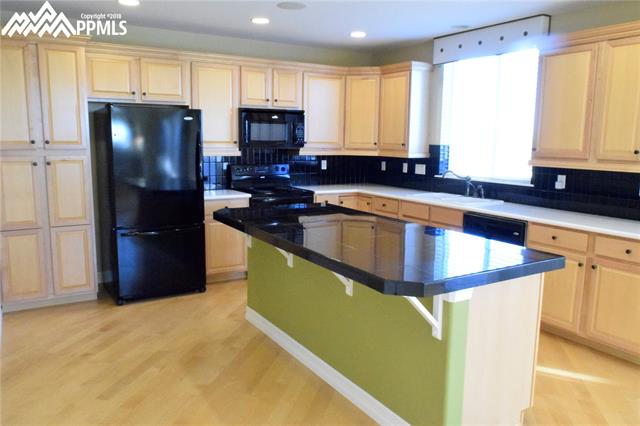 8086 Briarthorn Lane