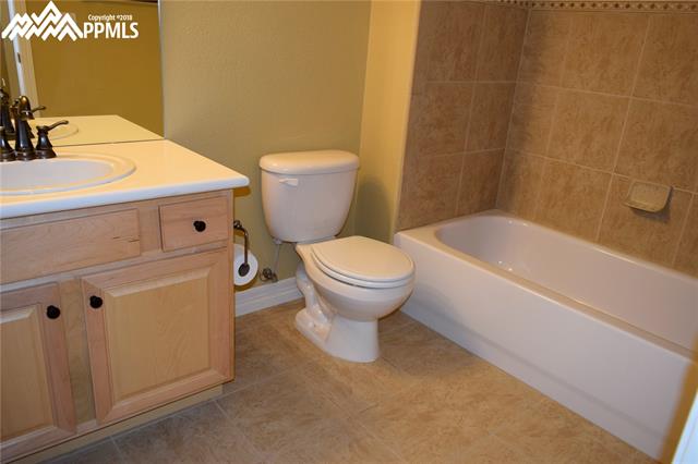 8086 Briarthorn Lane