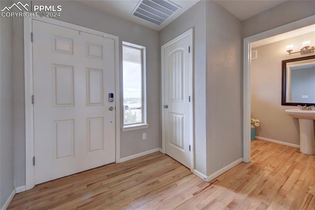 8196 Plumwood Circle