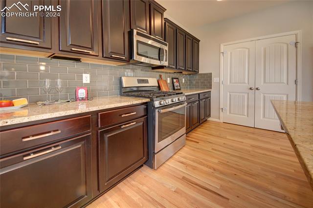 8196 Plumwood Circle