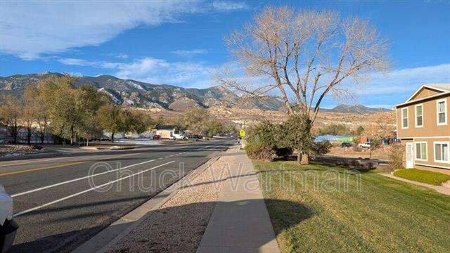 2150 Broadway Avenue