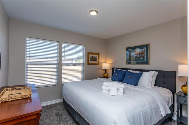 650 Thimbleberry Point