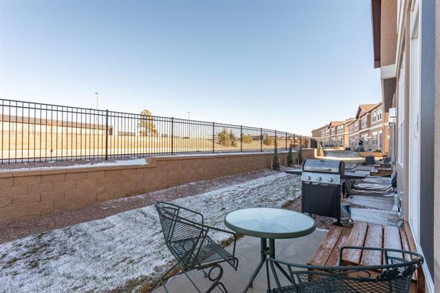 650 Thimbleberry Point