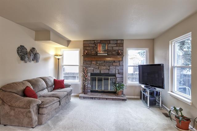 908 Dancing Horse Drive