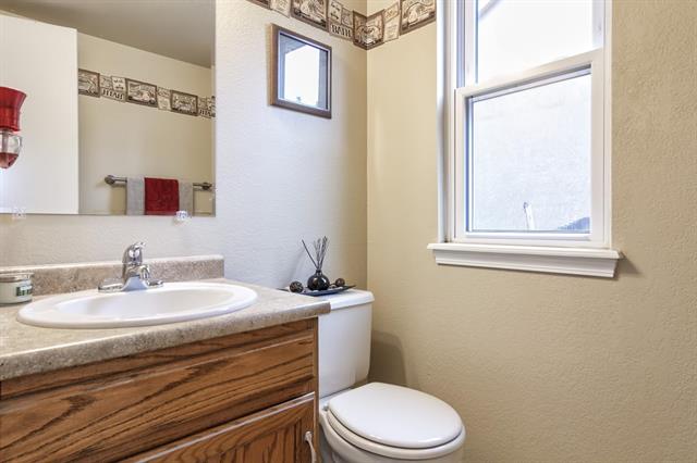 908 Dancing Horse Drive