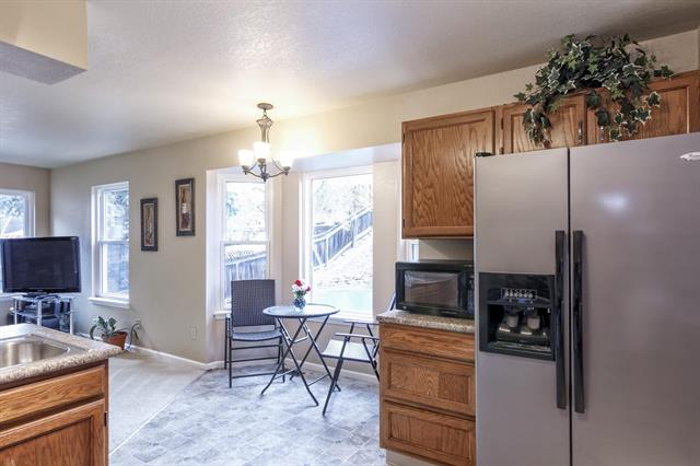 908 Dancing Horse Drive