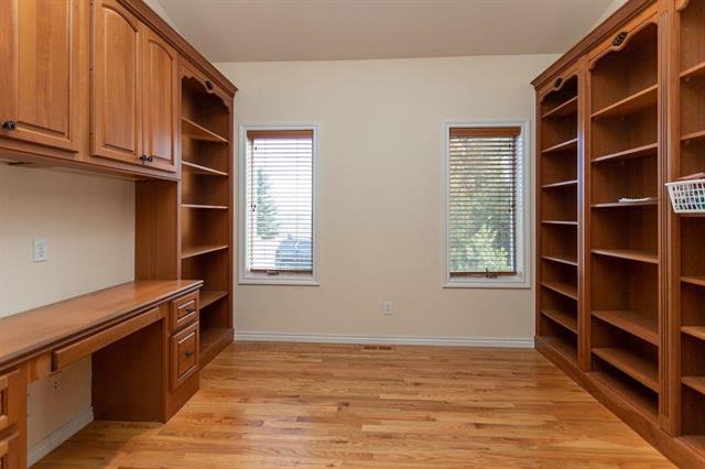 2425 Mesa Crest Grove