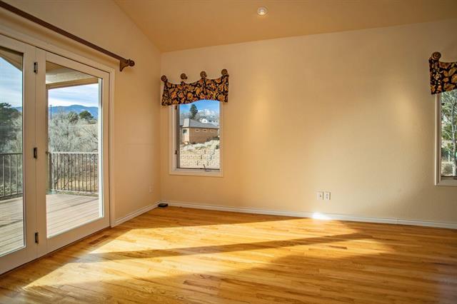 2425 Mesa Crest Grove