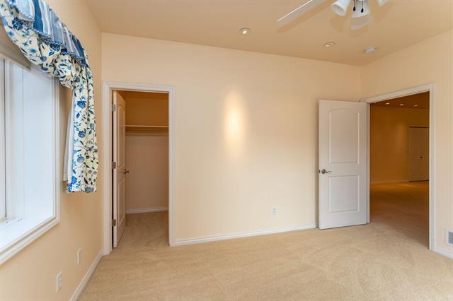 2425 Mesa Crest Grove