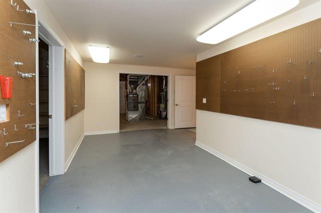 2425 Mesa Crest Grove