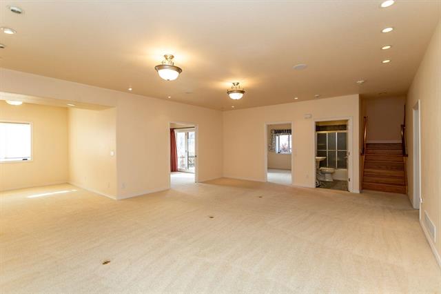 2425 Mesa Crest Grove