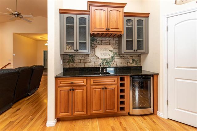 2425 Mesa Crest Grove