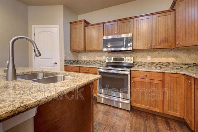 13053 Cupcake Heights