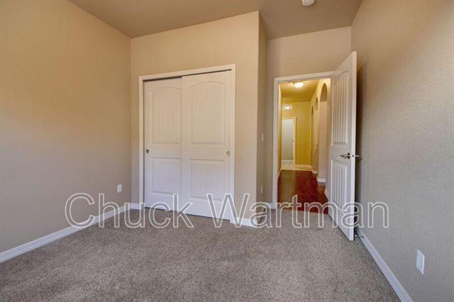 13053 Cupcake Heights