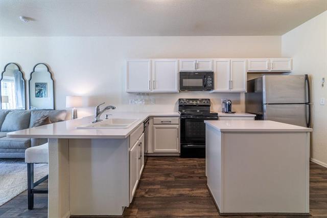 2163 St Claire Park Alley