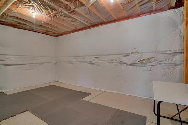 1118 Glengary Place