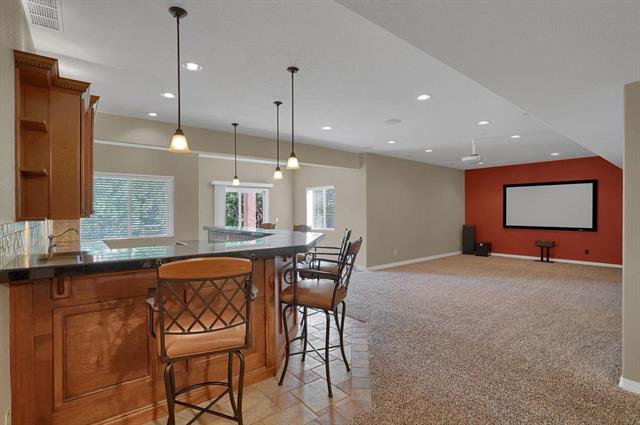 1118 Glengary Place