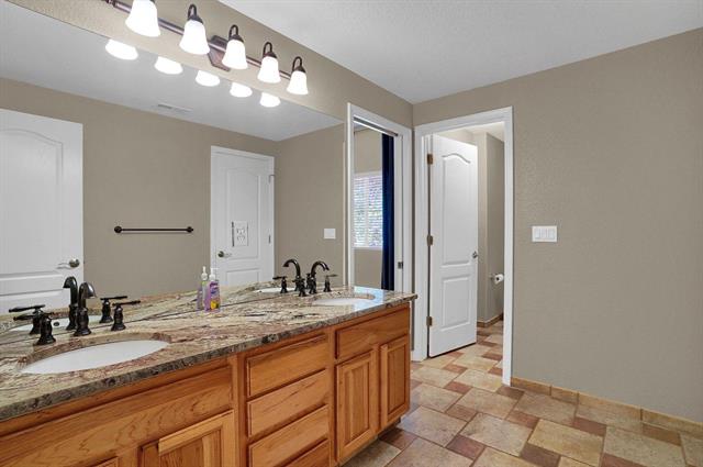 1118 Glengary Place
