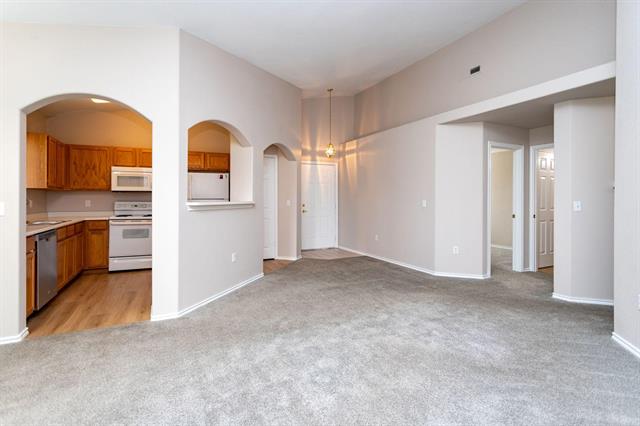 3815 Riviera Grove 201