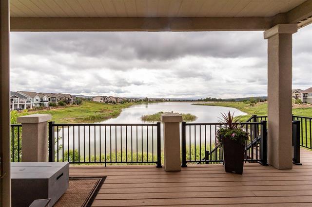 2543 Lakes Edge Drive