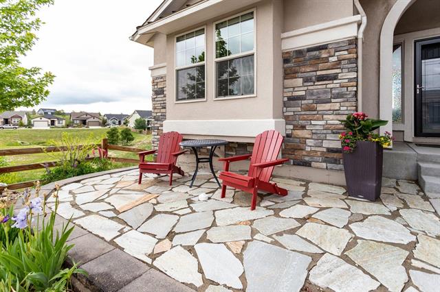 2543 Lakes Edge Drive
