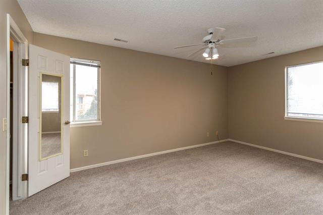 914 Tenderfoot Hill Road 204