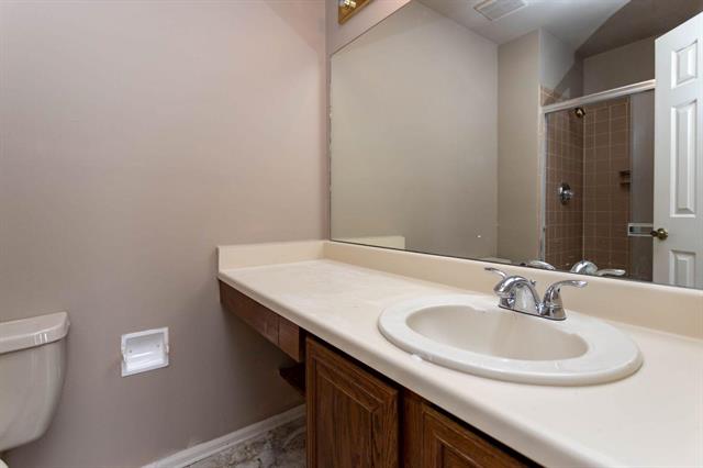 914 Tenderfoot Hill Road 204