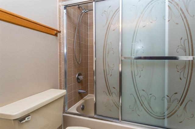 914 Tenderfoot Hill Road 204