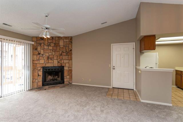 914 Tenderfoot Hill Road 204