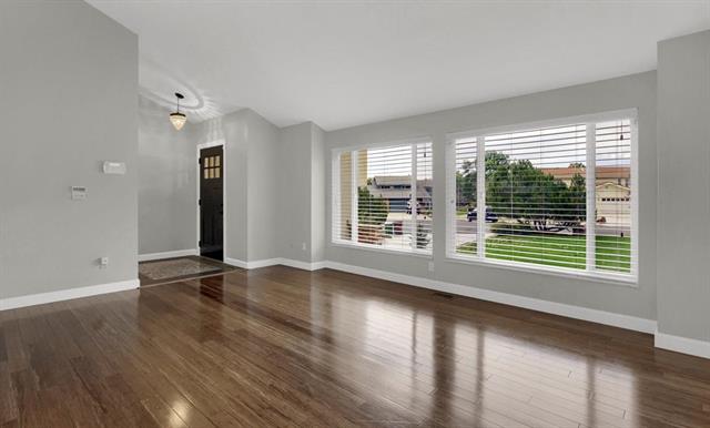 208 W Cheyenne Mtn Boulevard