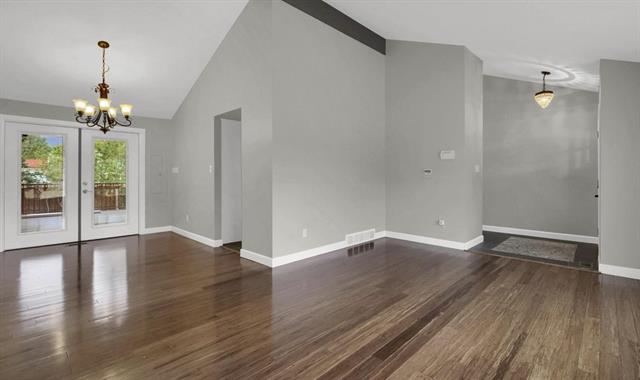 208 W Cheyenne Mtn Boulevard