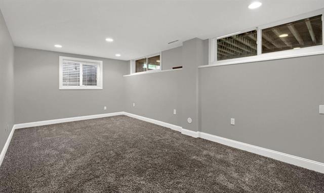 208 W Cheyenne Mtn Boulevard