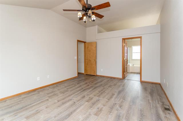 1458 Canoe Creek