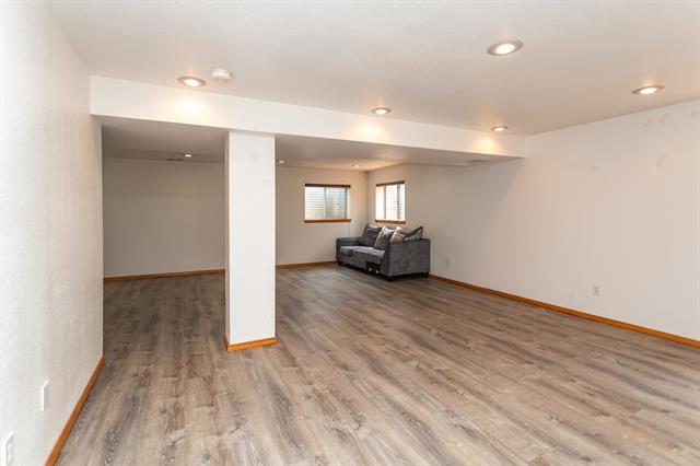 1458 Canoe Creek