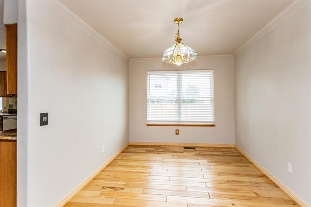 1458 Canoe Creek