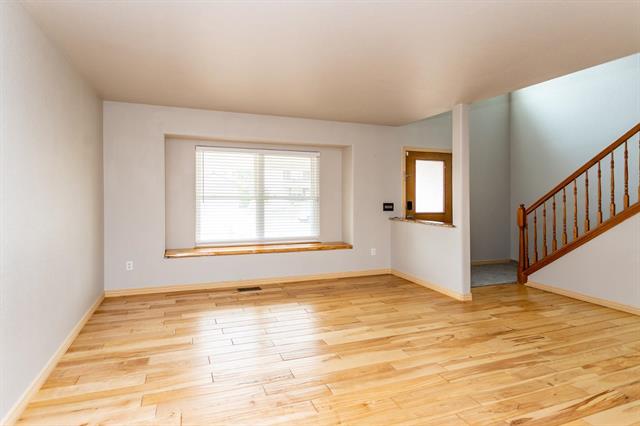 1458 Canoe Creek