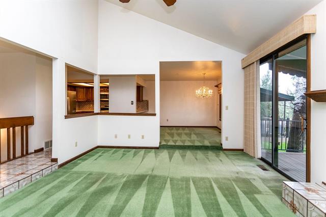 72 Woodbridge Drive