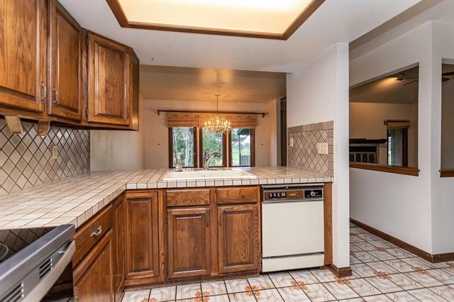 72 Woodbridge Drive