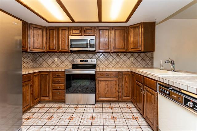 72 Woodbridge Drive